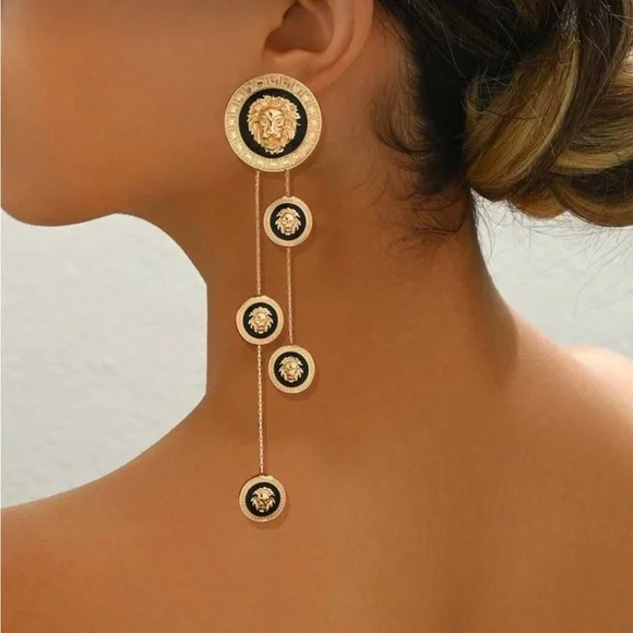 Elegant Gold Lion Tassel Drop Earrings - Picture 3 of 5